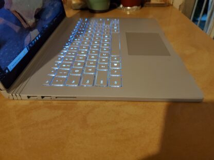 Microsoft surface 2 - Image 4