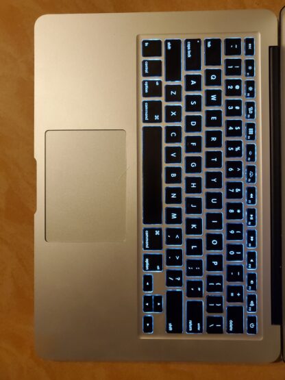 Macbook air 2017 - Image 3