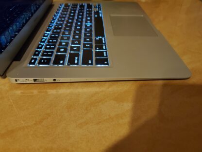 Macbook air 2017 - Image 5