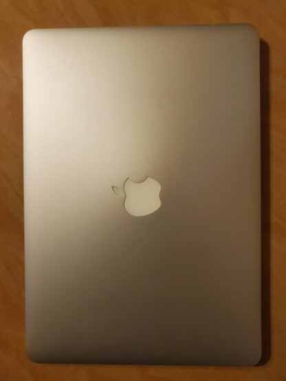 Macbook air 2017 - Image 6