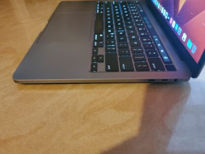 Macbook Pro 2020 i7 13inch - Image 5