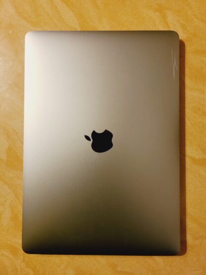 Mackbook Pro 2020 i5 13inch - Image 3