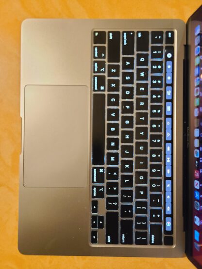 Mackbook Pro 2020 i5 512GB 16GB - Image 3