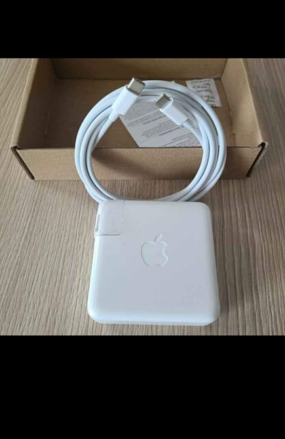 Macbook Pro USB-C charger 61w - Image 4